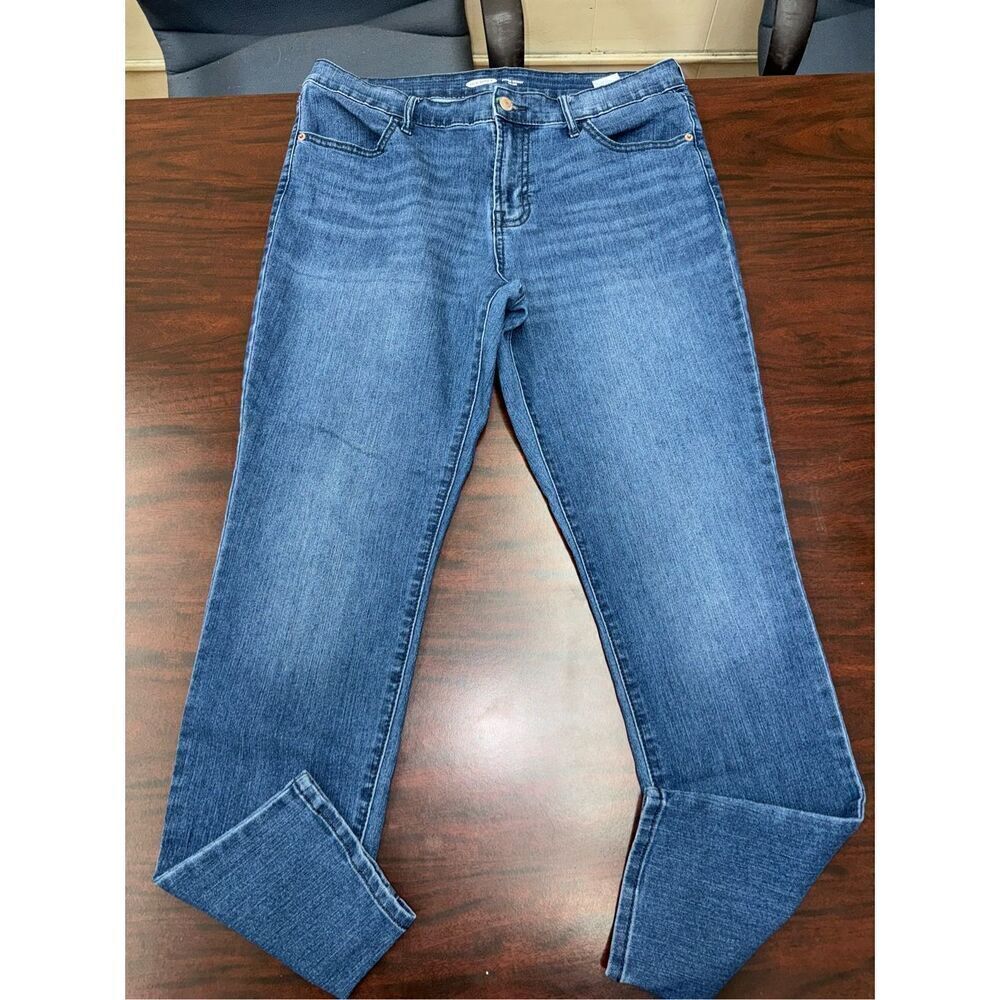 Old Navy Mid Rise Super Skinny Medium Wash Denim Jeans Size 12